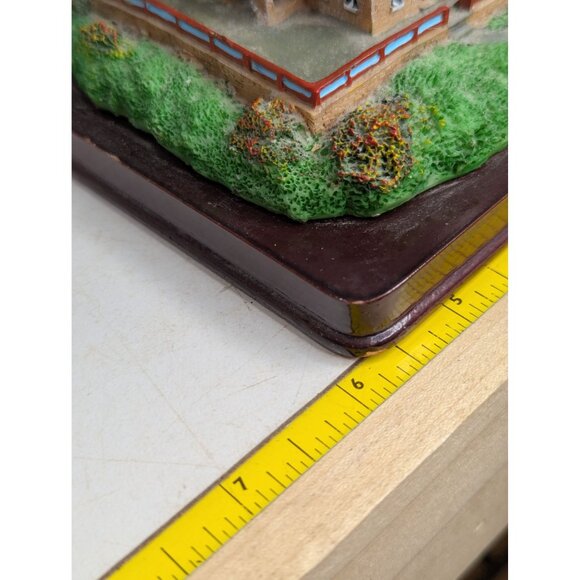 Fire Island Lighthouse Model Figurine By Oneida Studios 1998 Collectible 7.5" Ta - Picture 6 of 7